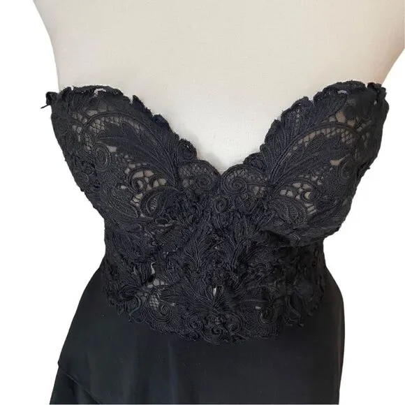 Badgley Mischka Sweetheart Lace Strapless Gown Size 6